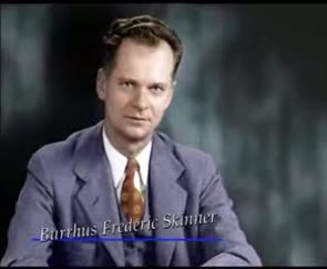 B.F. Skinner. Condicionamiento operante y Ley de efecto