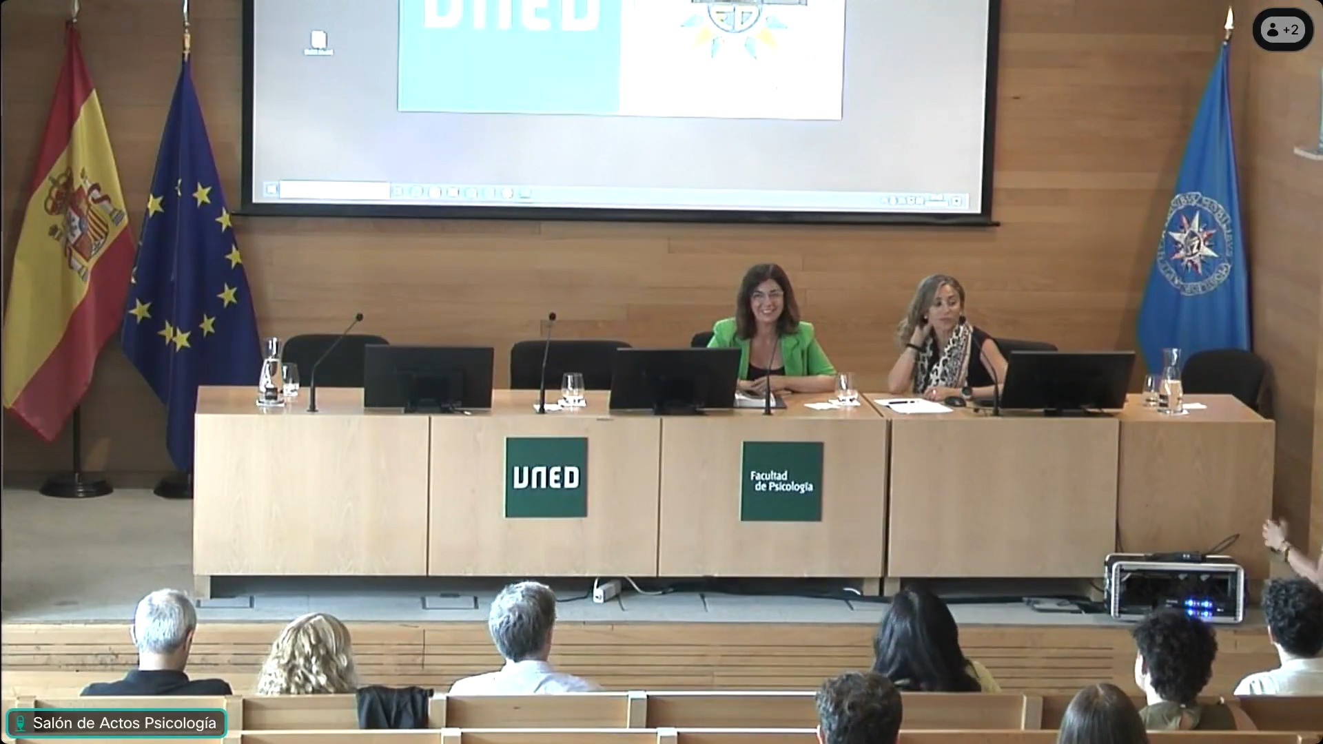 Presentación de libro: Una bañera de hojas secas