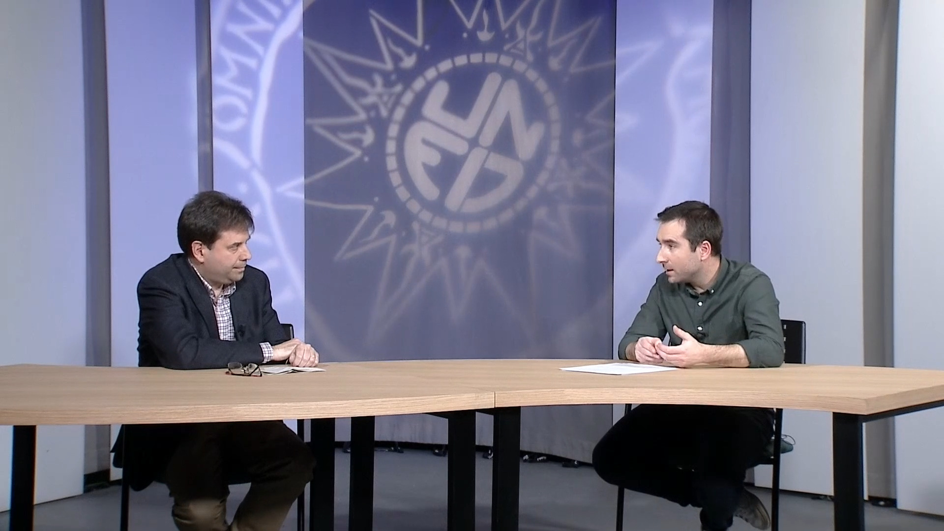 Partidos y Parlamento en Francia con Damien Connil