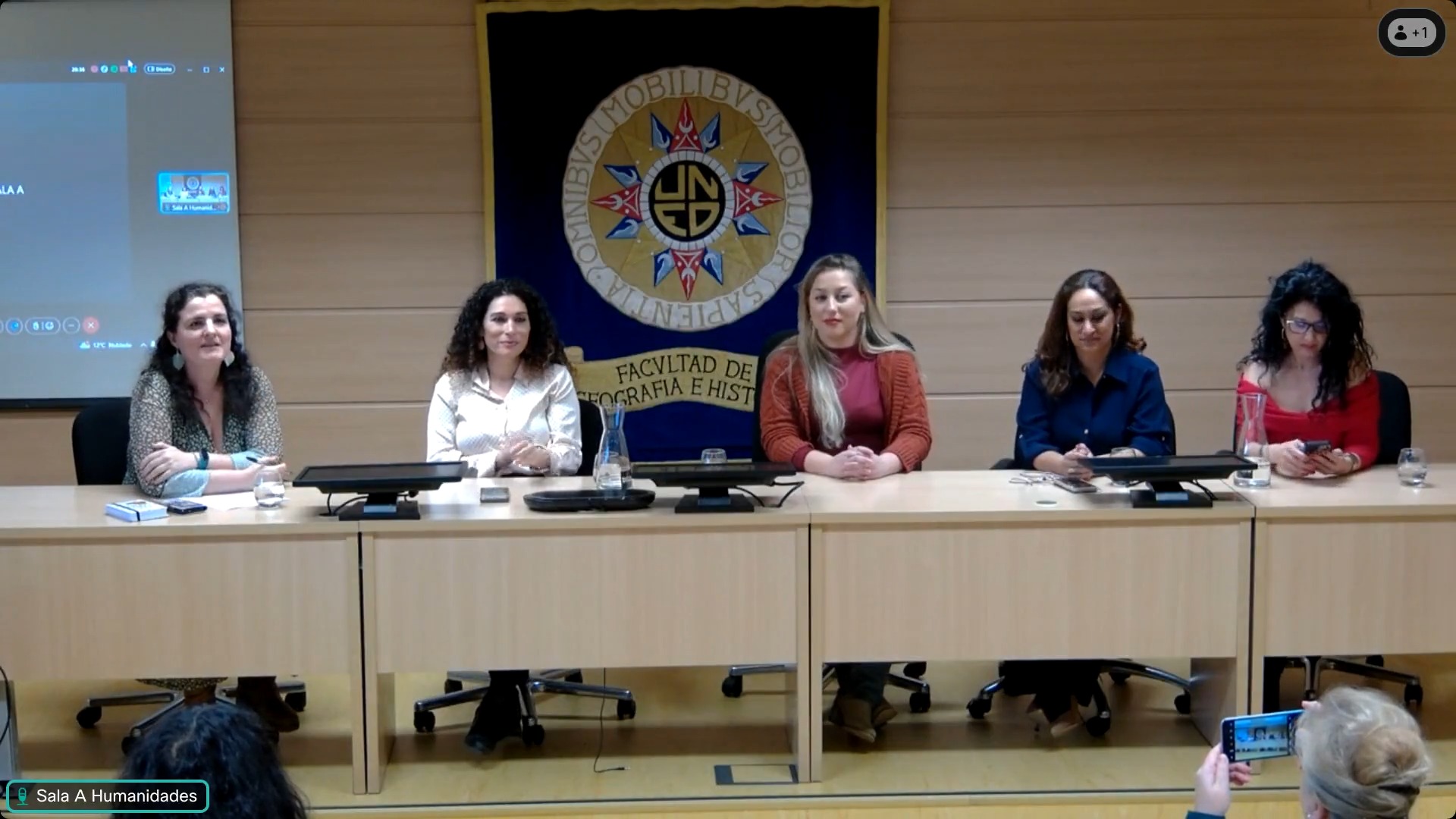 Mesa redonda: Los retos de la Mujer Gitana hoy