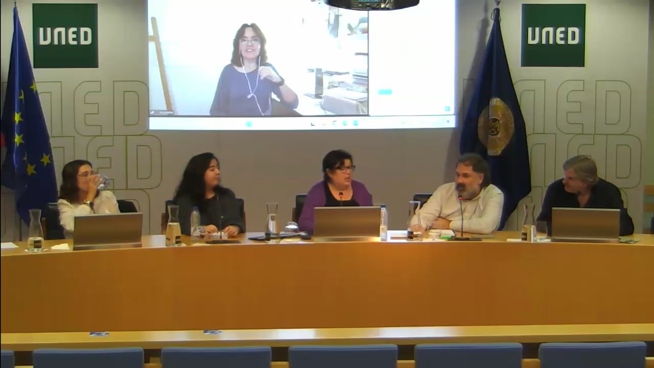 Mesa Redonda 3: Experiencias profesionales en centros educativos “Prácticas, estrategias y colaboración en el entorno escolar”