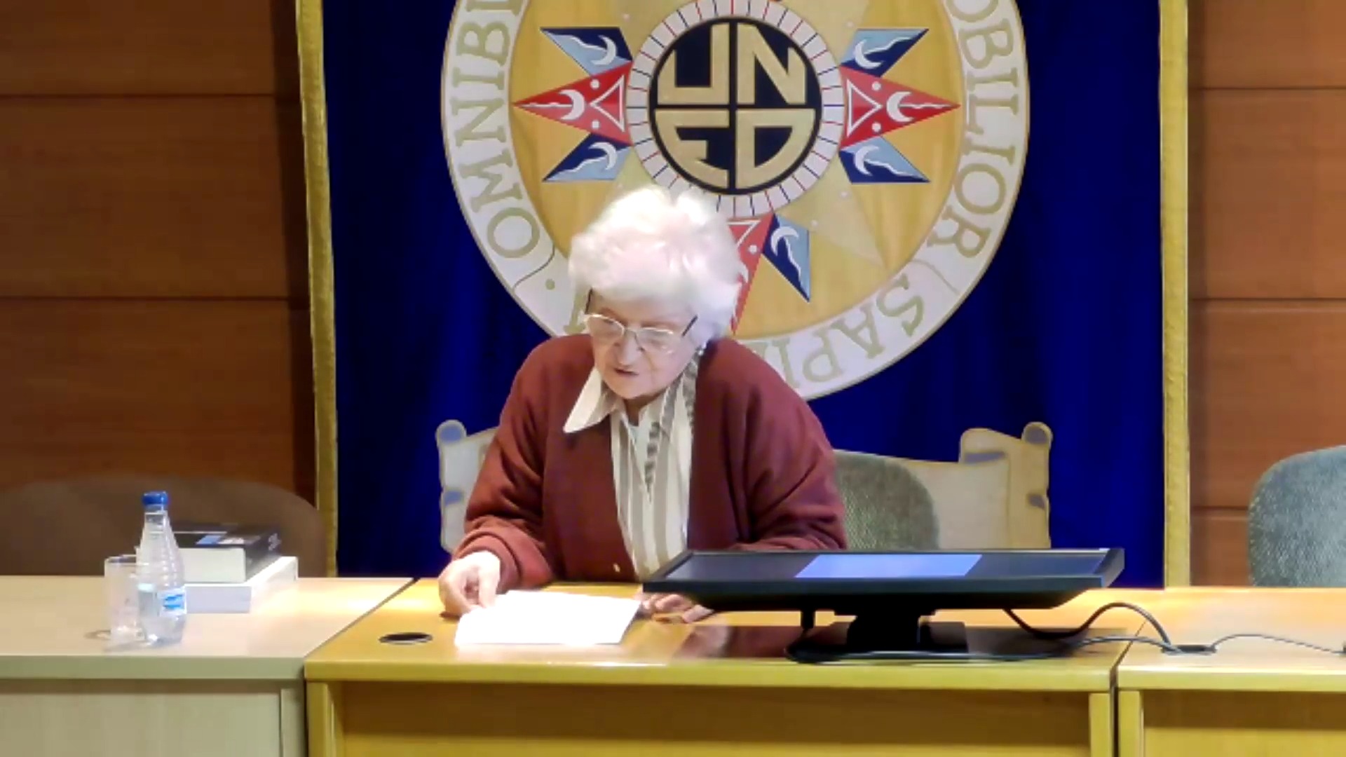 Las culturas periféricas enlazadas en el centro