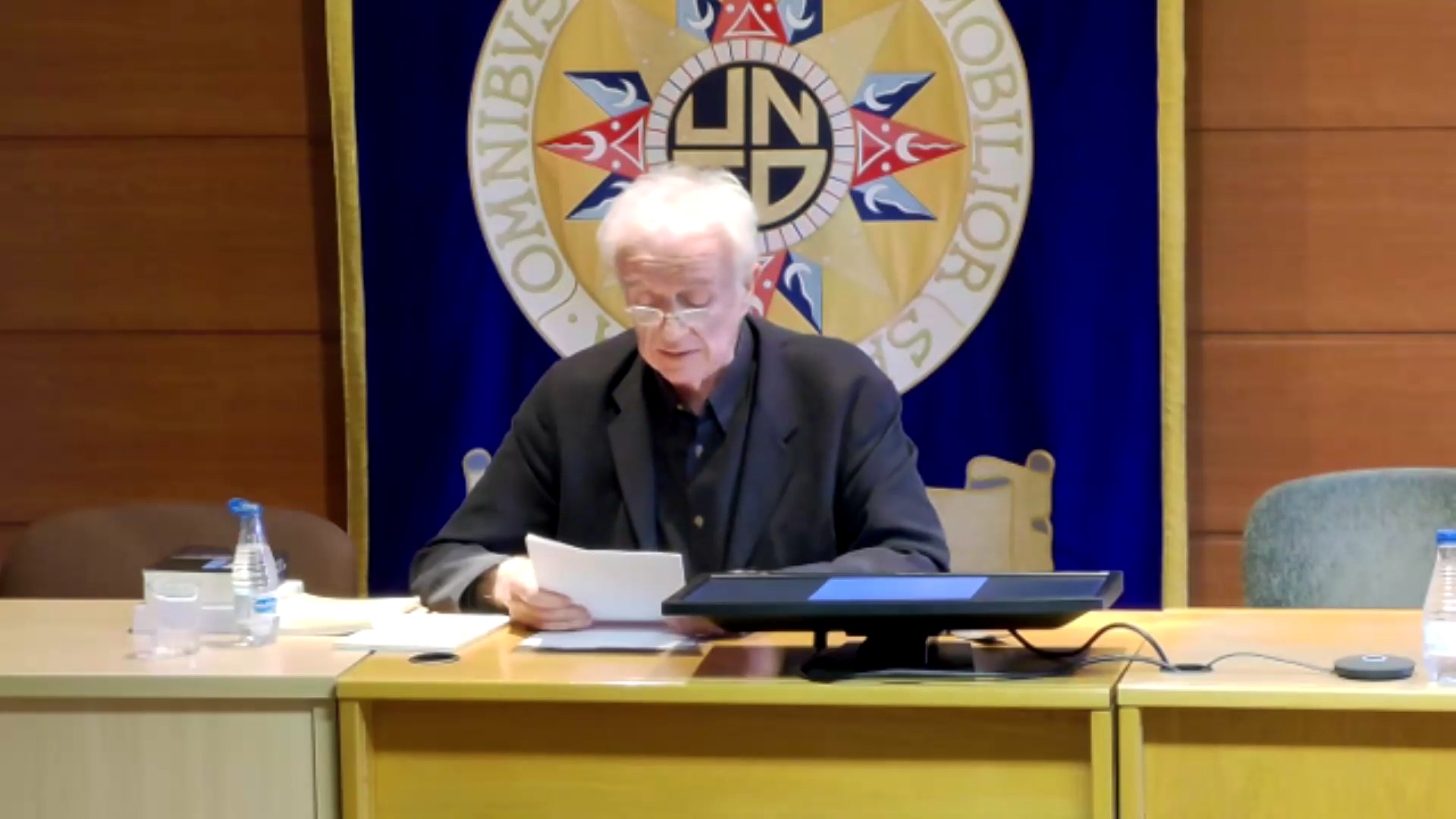 Acerca de la Revista de lenguas y literaturas catalana, gallega y vasca