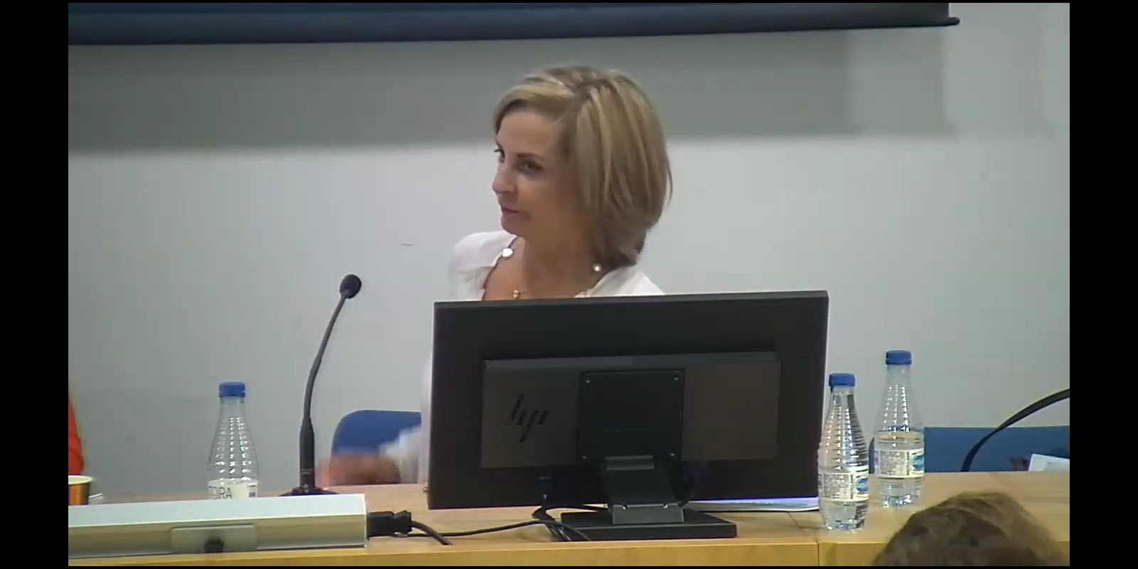 La víctima de trata de seres humanos con fines de explotación sexual