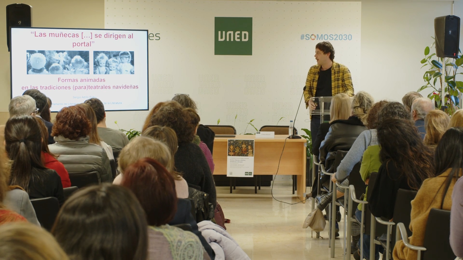 “Las muñecas […] se dirigen al portal”: Formas animadas en las tradiciones navideñas