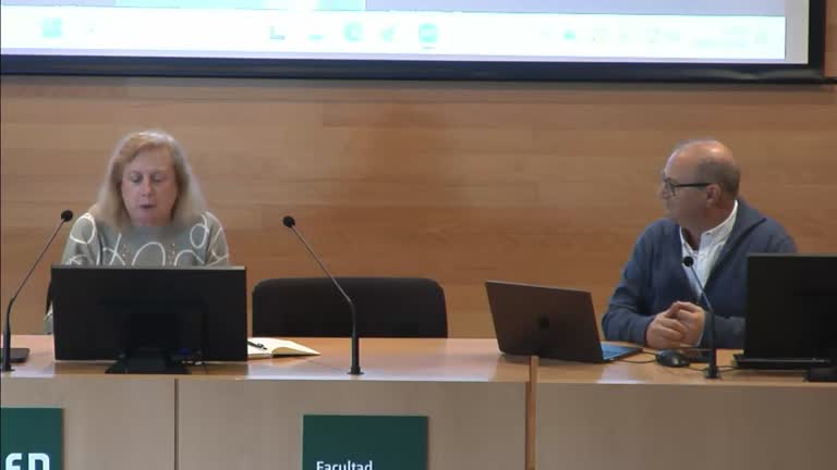 Presentación de los trabajos realizados por los equipos