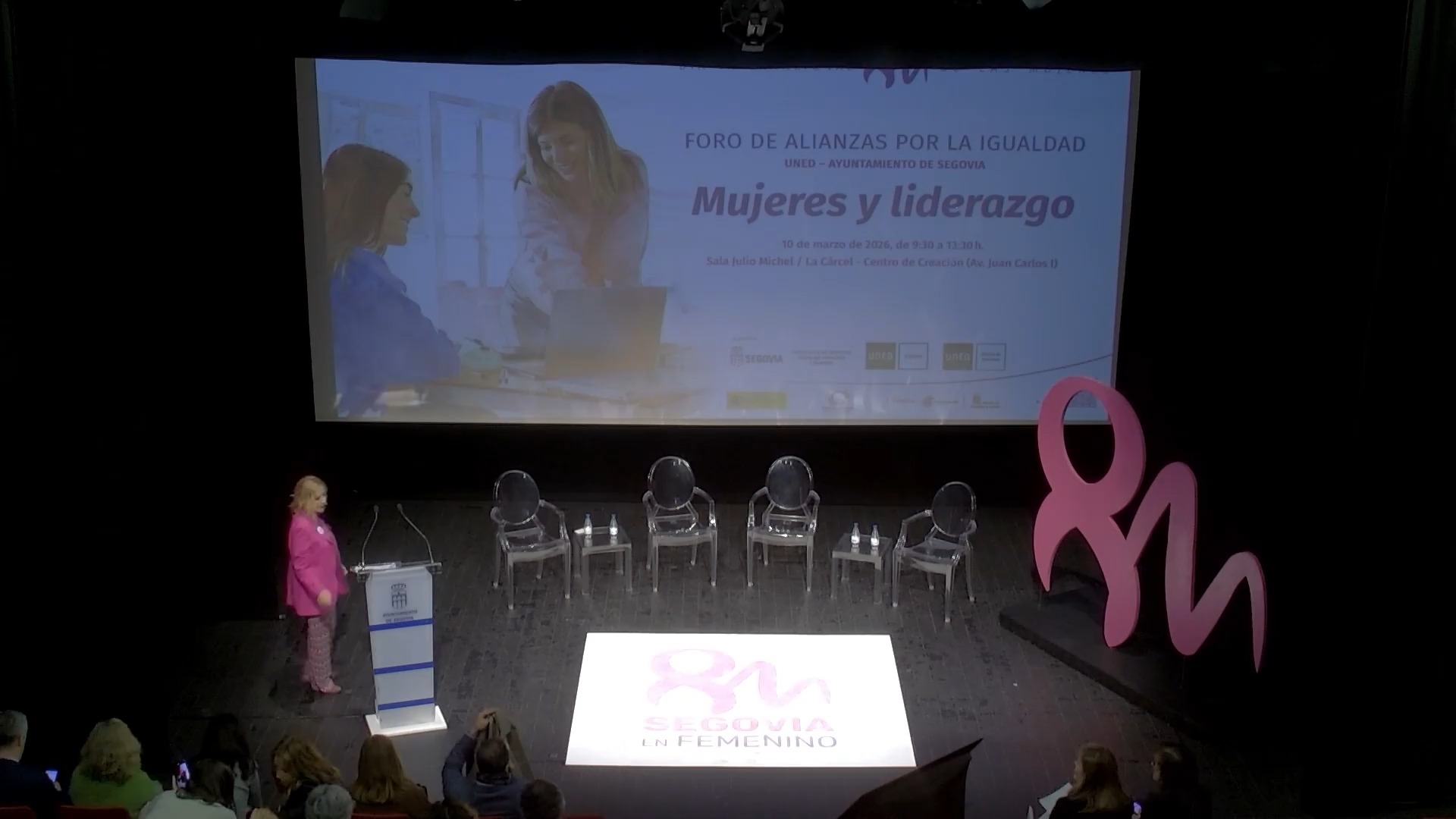 Bienvenida e intervenciones institucionales