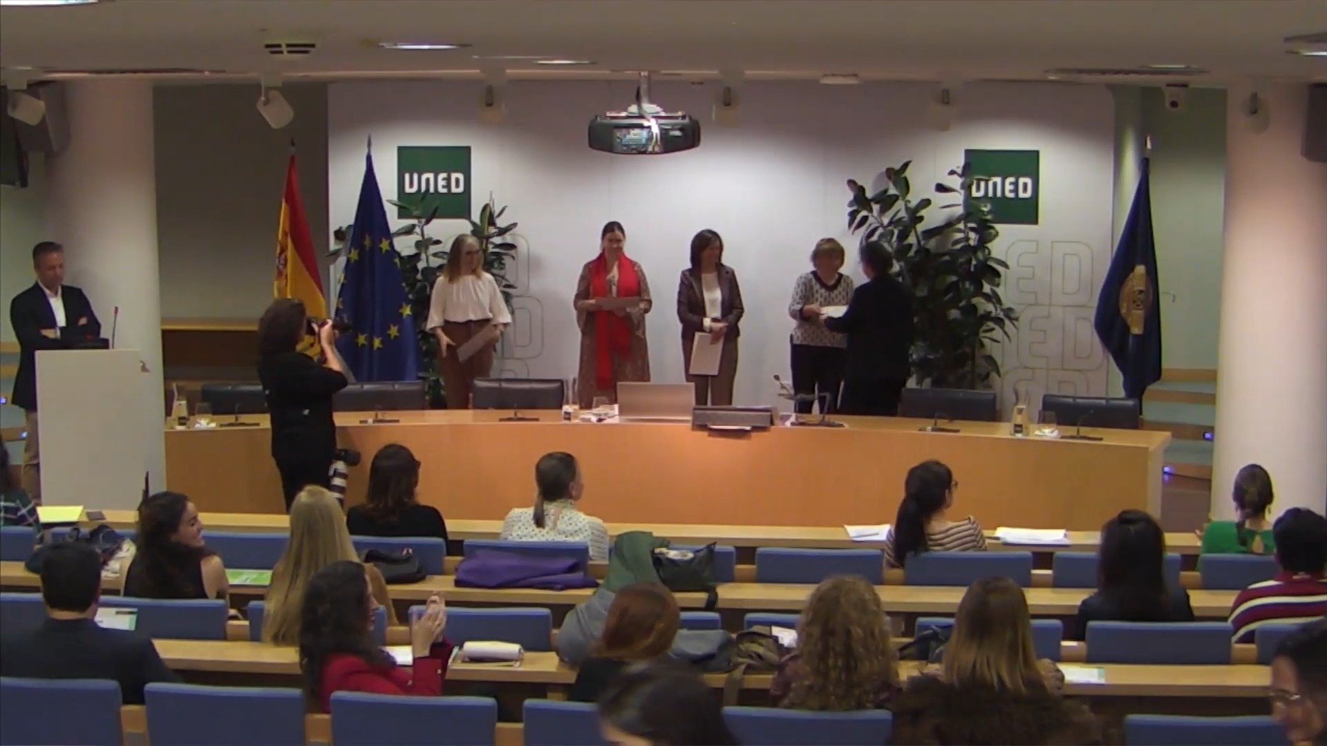 Acto de graduación de la 5ª edición del curso "Competencias digitales para profesionales de la cultura y la creación"