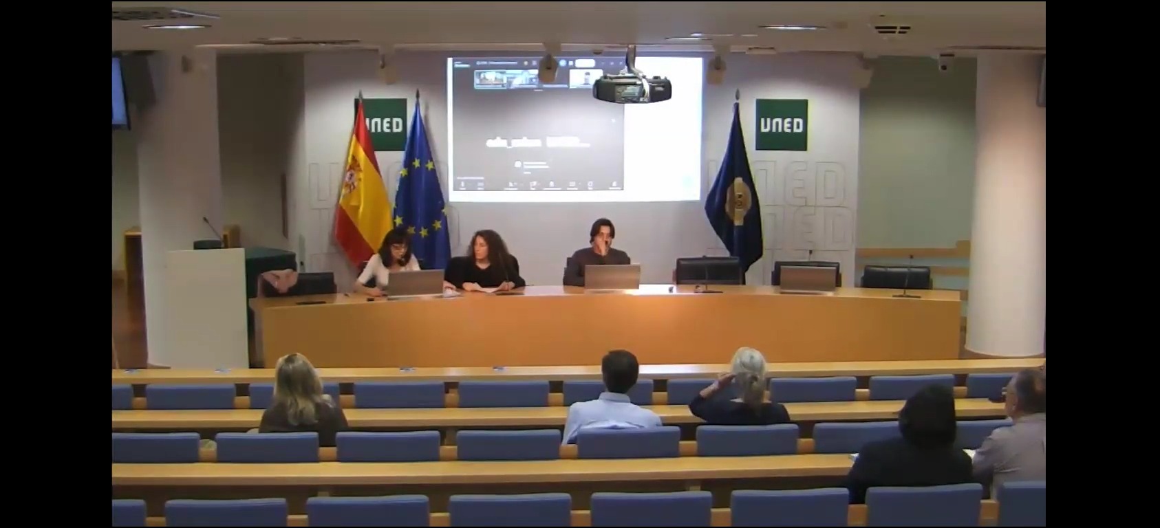 Mesa redonda. Presentación de trabajos de investigación doctoral