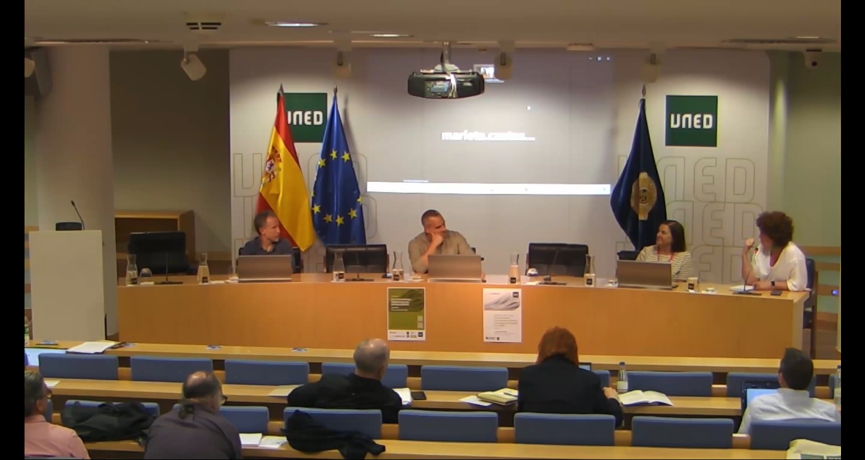 Preguntas y comentarios