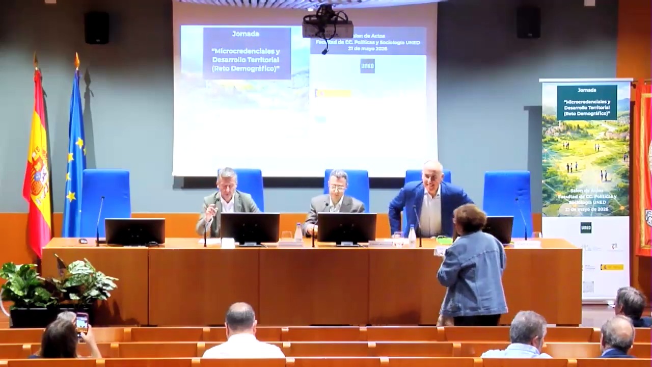 Mesa Redonda. Microcredencial de Gestión de Centros de Innovación en el Territorio. Balance de la primera edición y presentación de la segunda edición Cátedra de Territorios Sostenibles y Desarrollo Local 