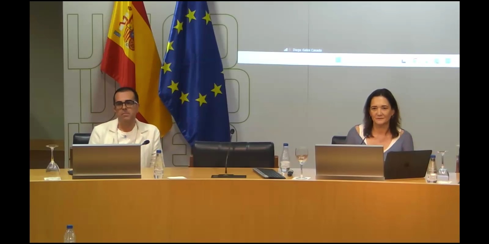 Turno de preguntas de la mesa redonda: Transformación de los procesos de enseñanza y aprendizaje...