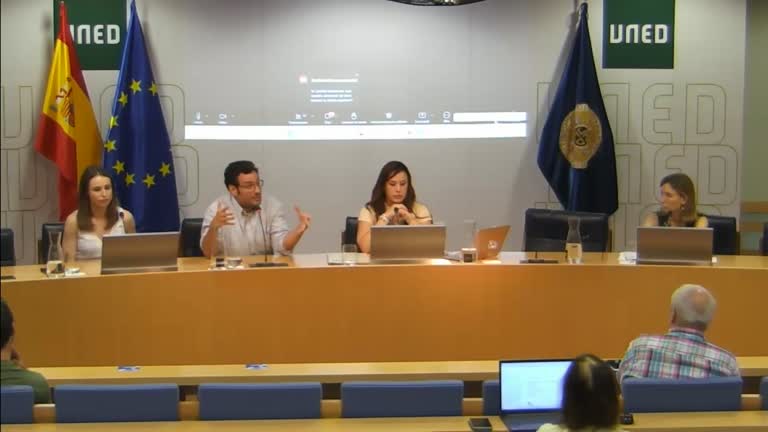 Turno de preguntas de la mesa redonda: Transformando los procesos de evaluación en la  metodología UNED